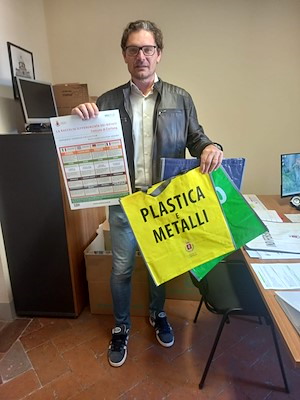 Ecco gli shopper per la raccolta dei rifiuti delle strutture ricettive del centro storico
