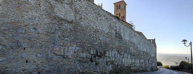 Le mura delle città etrusche. Cortona: persistenze e trasformazioni dall’antichità all’età contemporanea