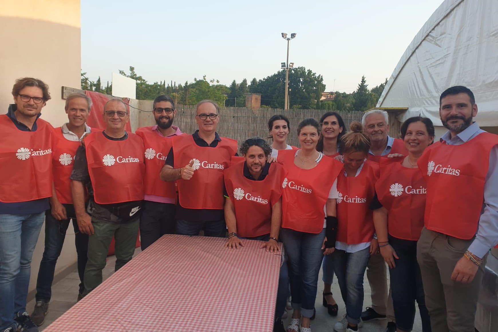 Oltre 200 partecipanti alla cena di beneficenza pro Caritas