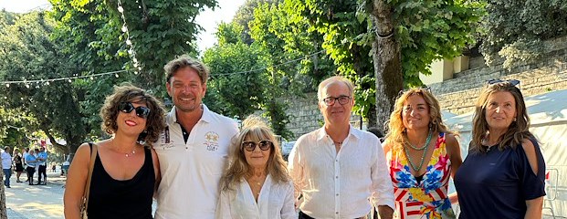Un Ferragosto carico di eventi. Negozi aperti fino a tarda notte