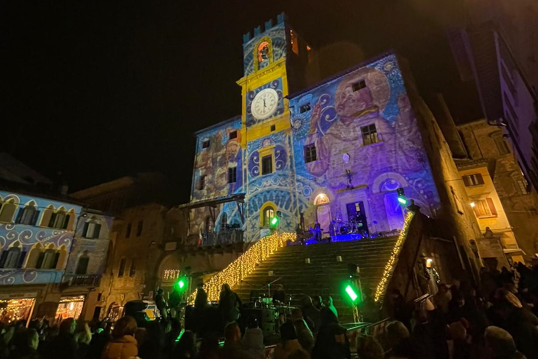 Un successo gli eventi di Capodanno: in migliaia fra centro, teatro e museo